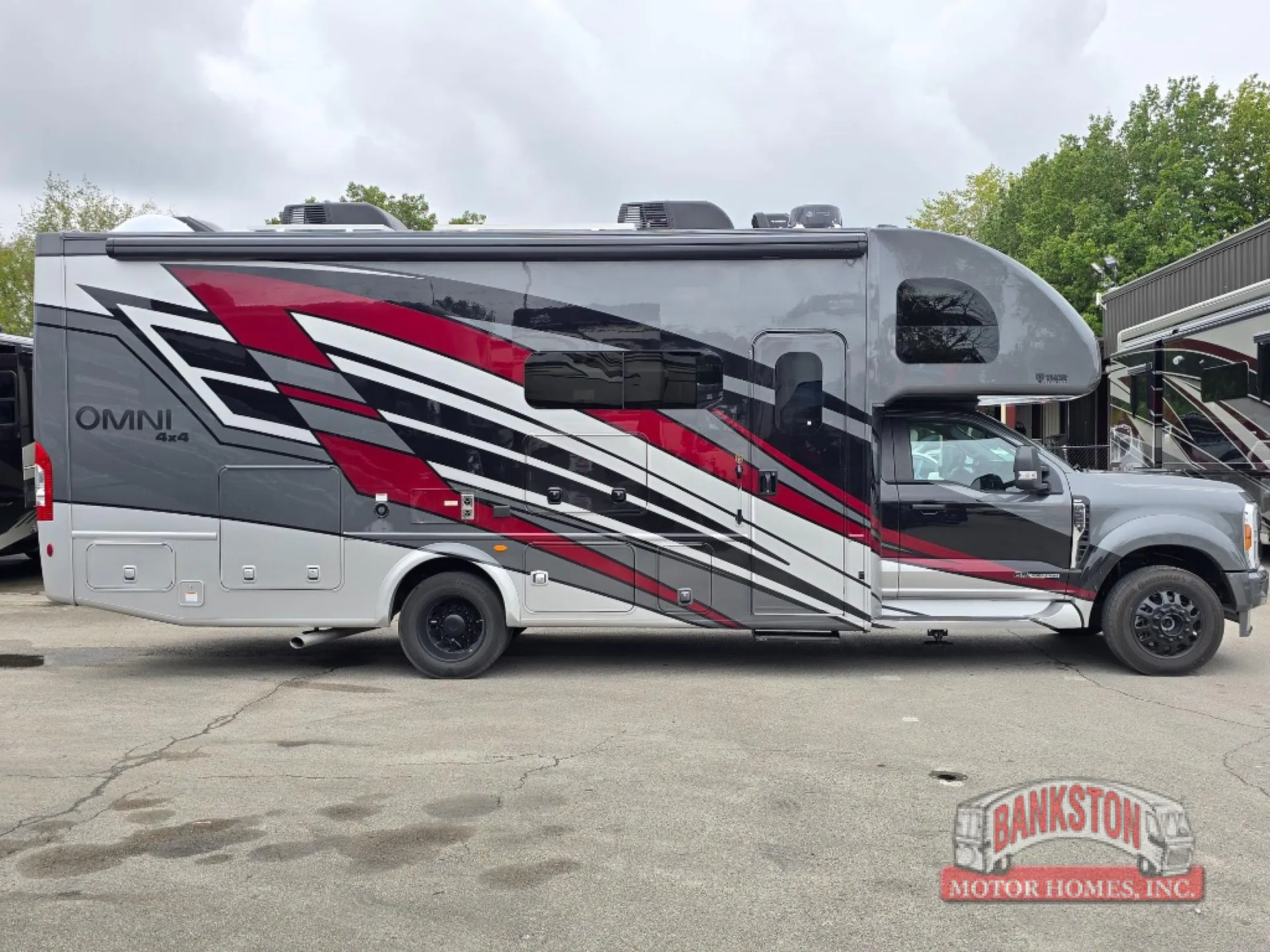 2025 Thor Motor Coach Omni AX29 - Photo 4