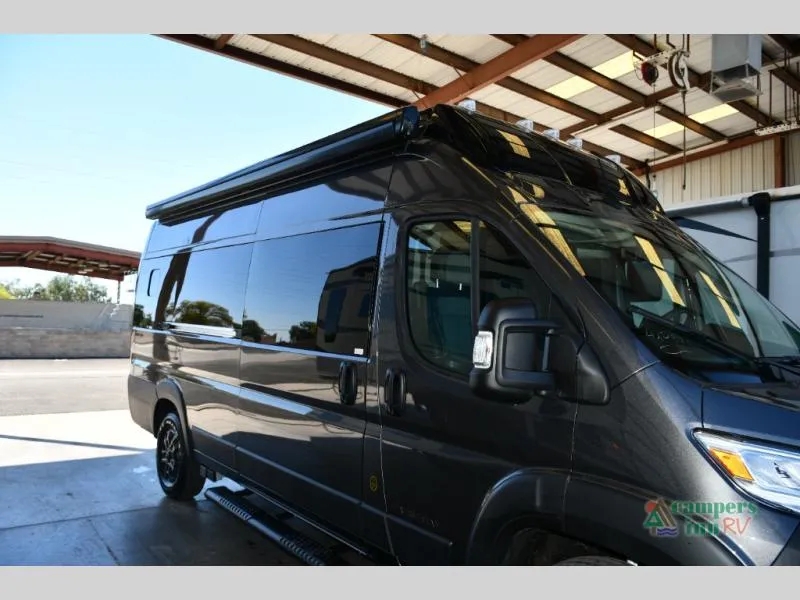 2026 Airstream Rangeline RGT - Main photo