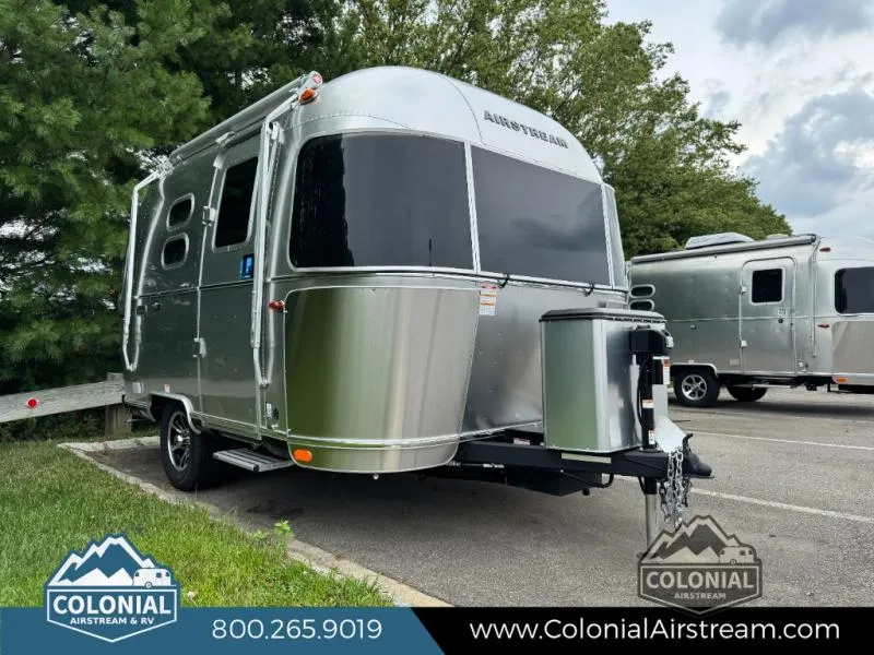 2026 Airstream Caravel 16RB - Photo 2