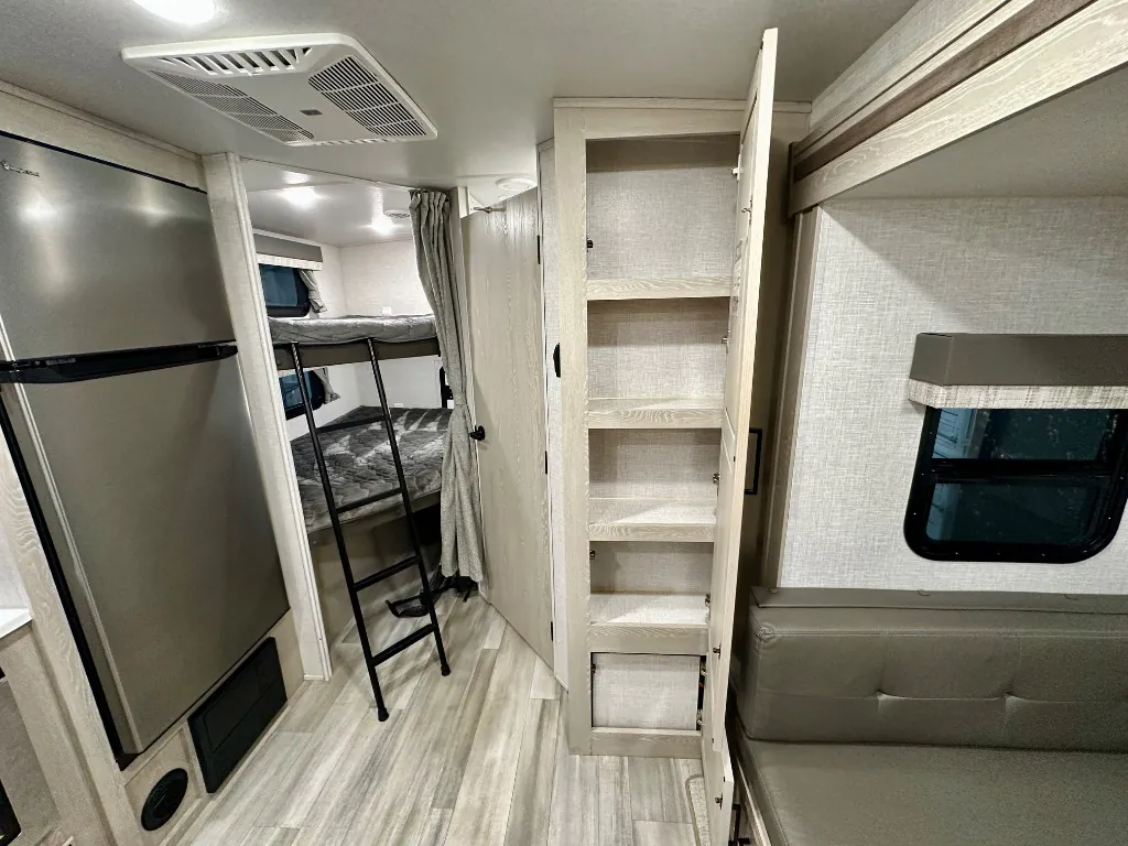 2023 Forest River Flagstaff Micro Lite 25BRDS, Photos photo 17