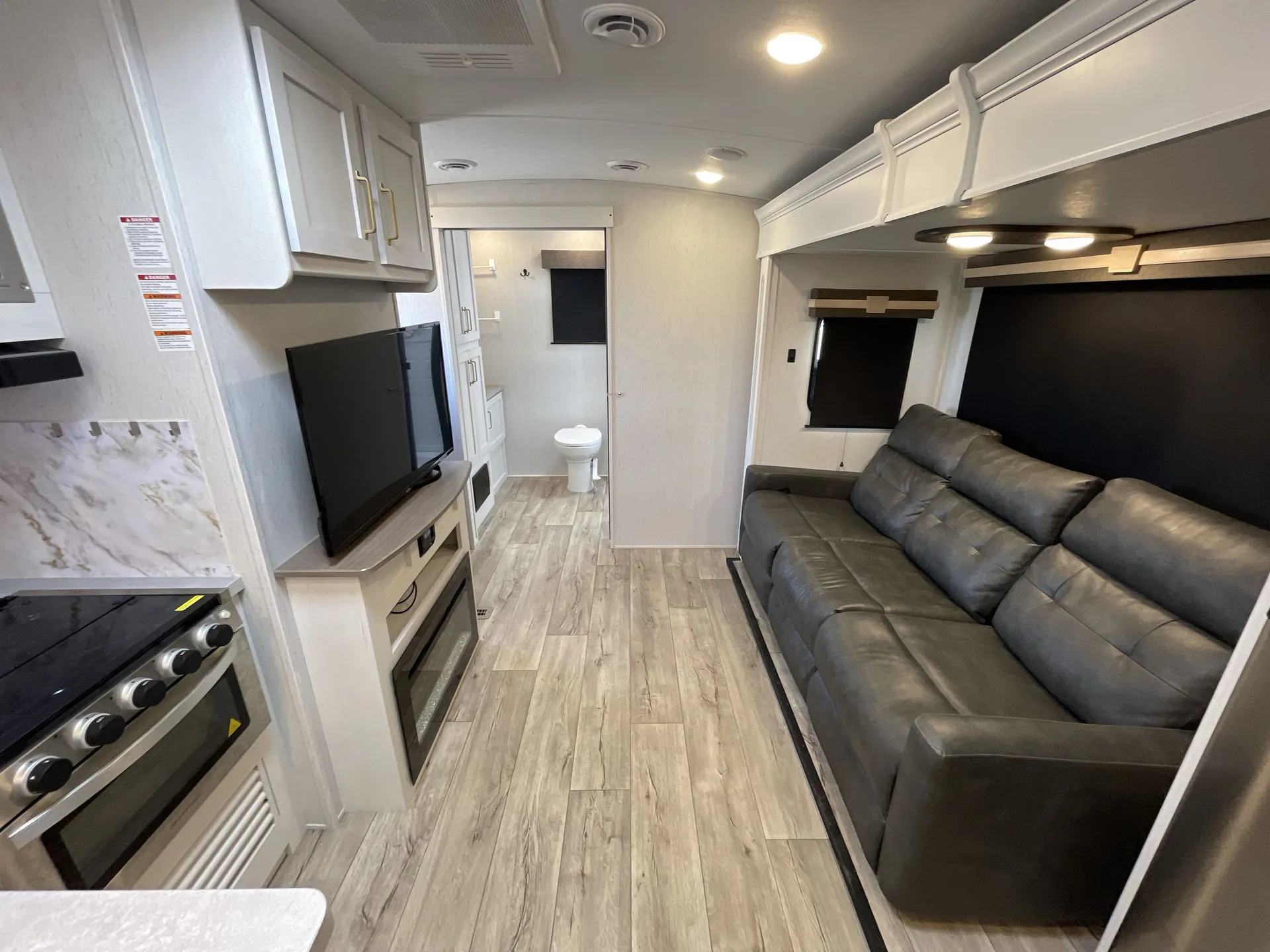 2022 Dutchmen Astoria 2203RB — living area main