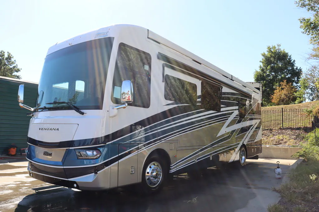2024 Newmar Ventana 3809 - Photo 4