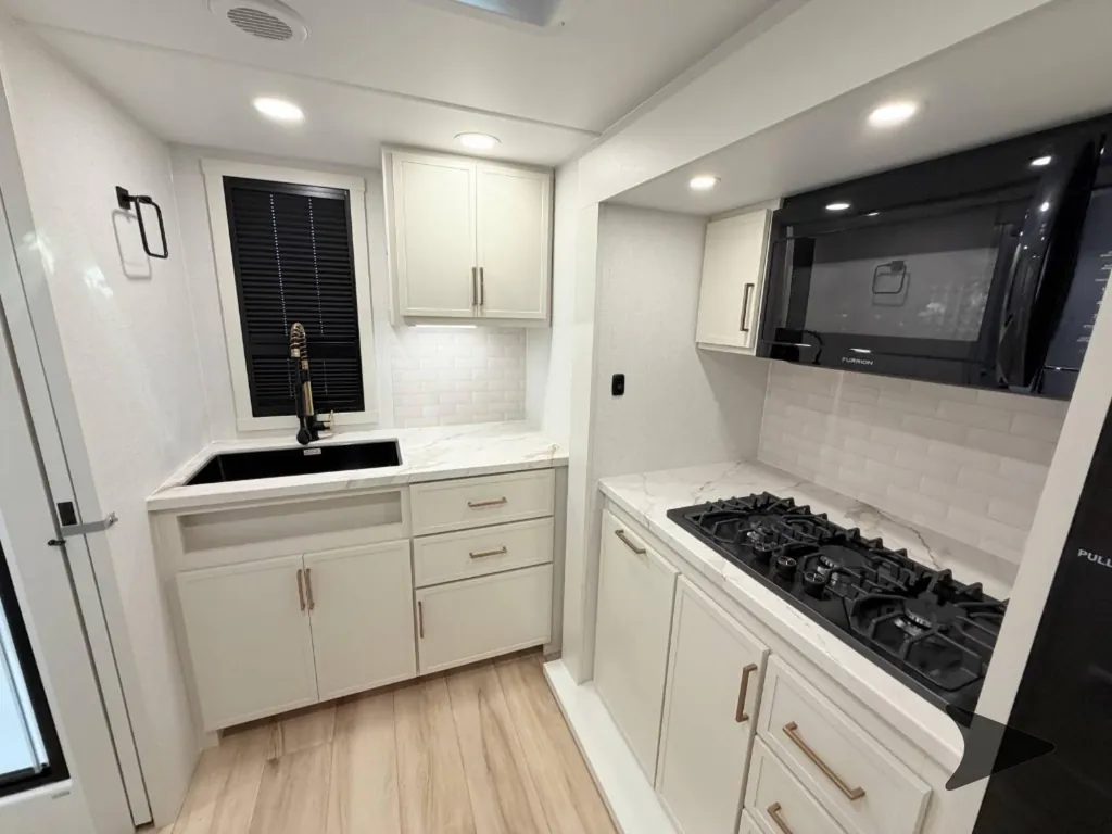 2026 Brinkley Model Ix 23X, Photos photo 12