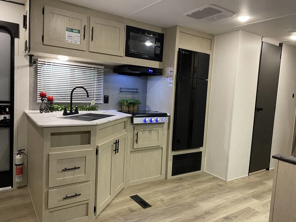 2026 Shasta RVs i-5 Edition 530BQB, Photos photo 27