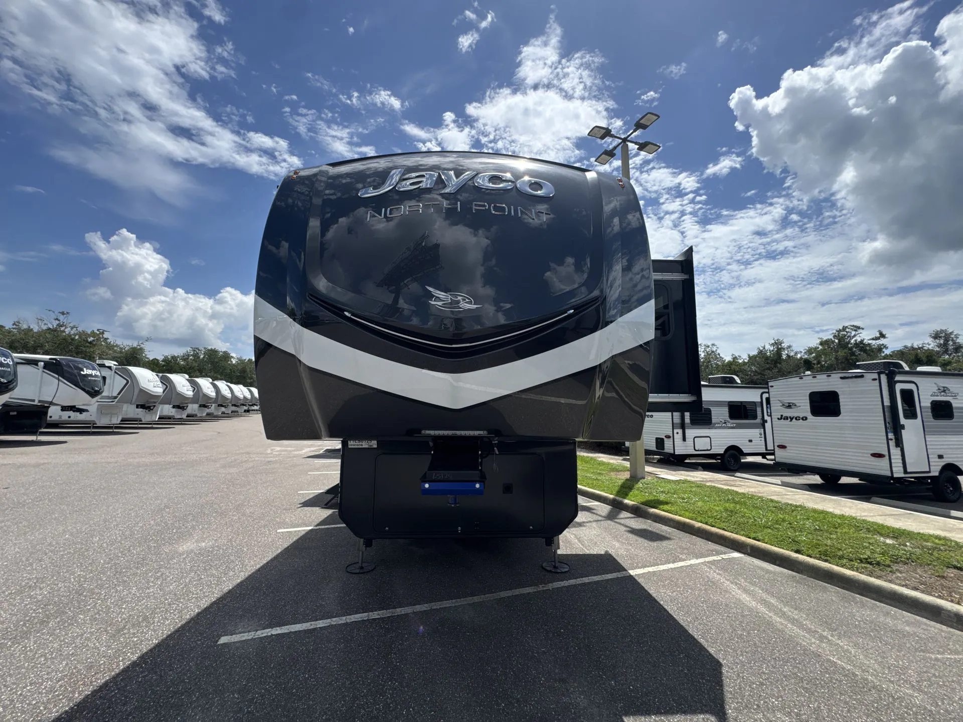 2026 Jayco North Point 395DSDB
