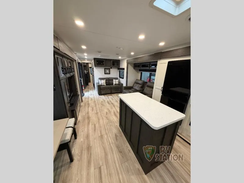 2026 Venture RV SportTrek Touring Edition 333VFK - Photo 4