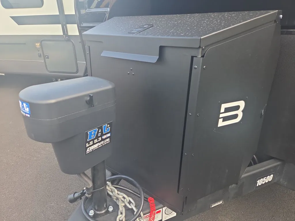 2026 Brinkley Model Z Air 297, Photos photo 3