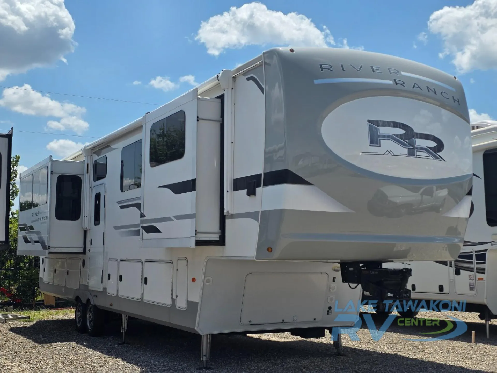 2022 Palomino River Ranch 390RL - Photo 2