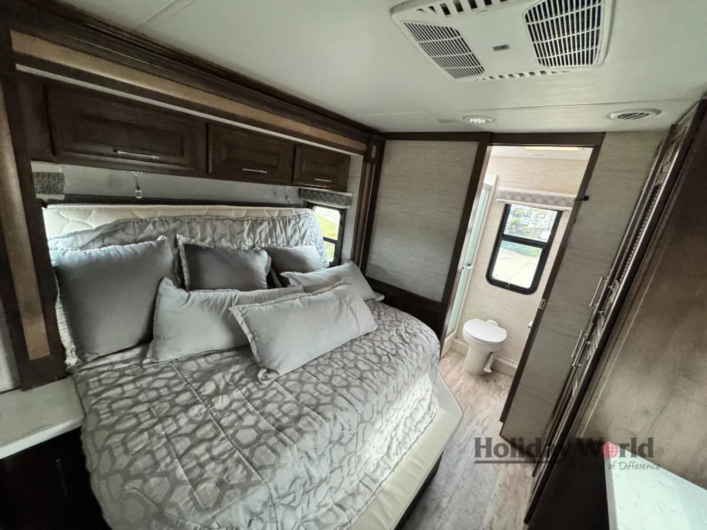 2022 Entegra Coach Accolade 37K, Photos photo 31