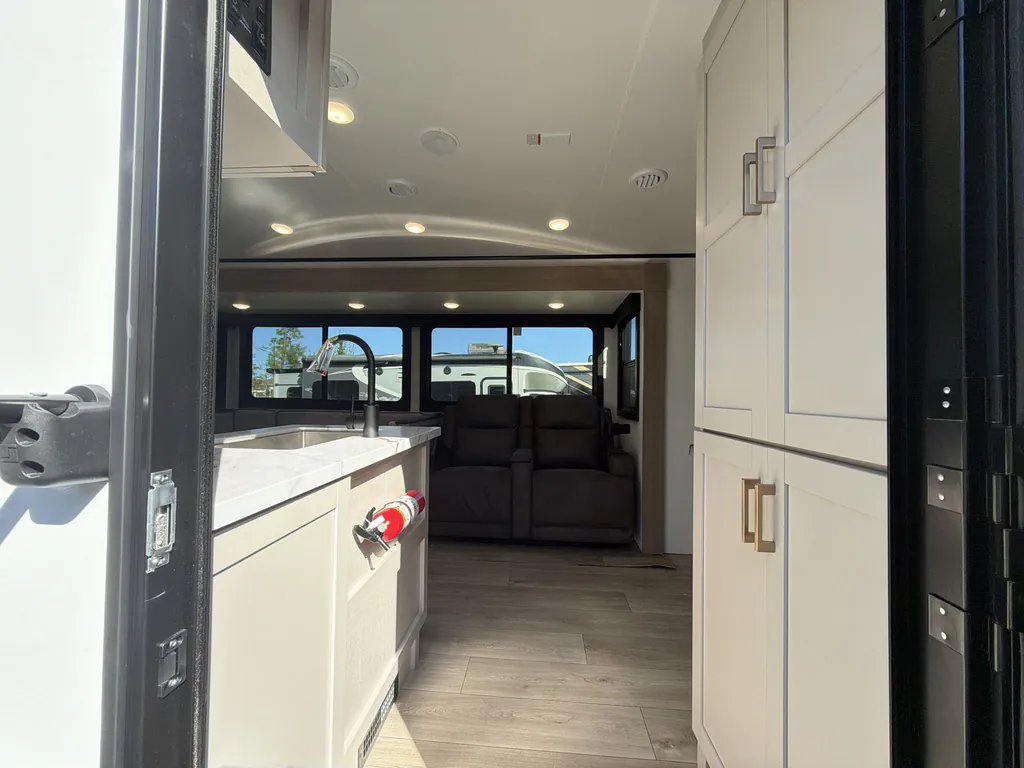 2027 Jayco Jay Feather 29BHB, Photos photo 20