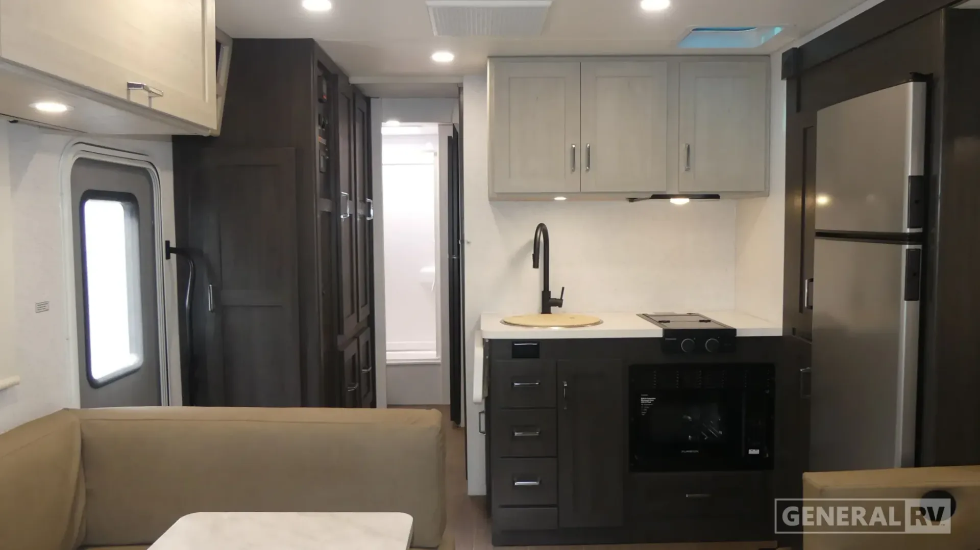 2027 Winnebago Sunflyer 26FE - Photo 3