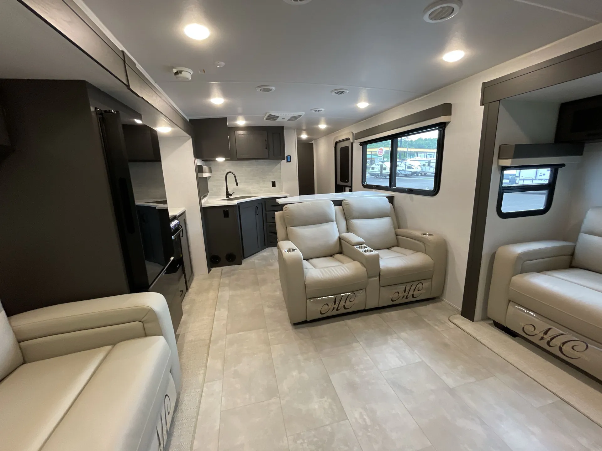 2025 Forest River Flagstaff Super Lite 29RLS — living area main