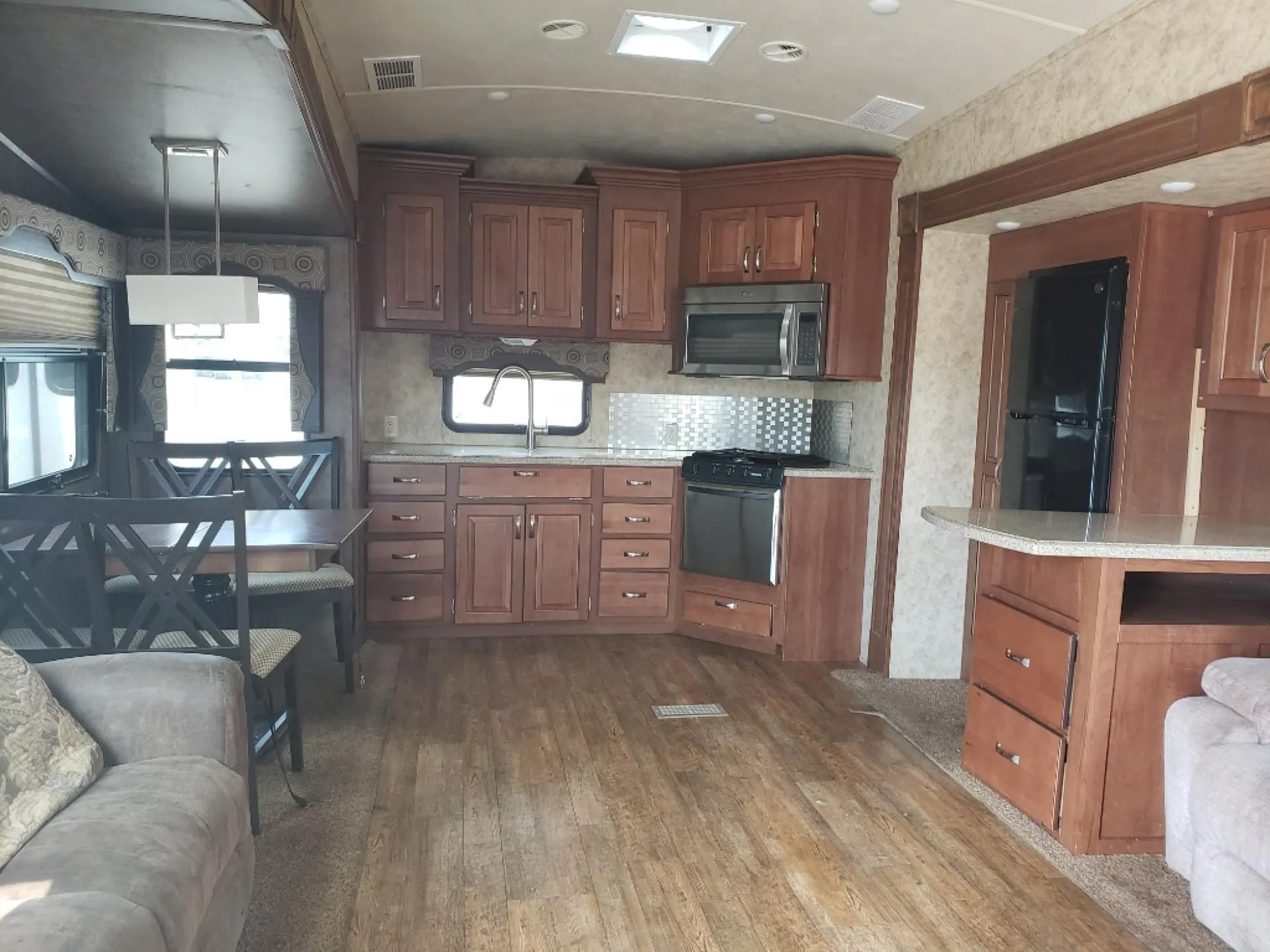 2015 Forest River Cedar Creek Silverback 31RK - Photo 3