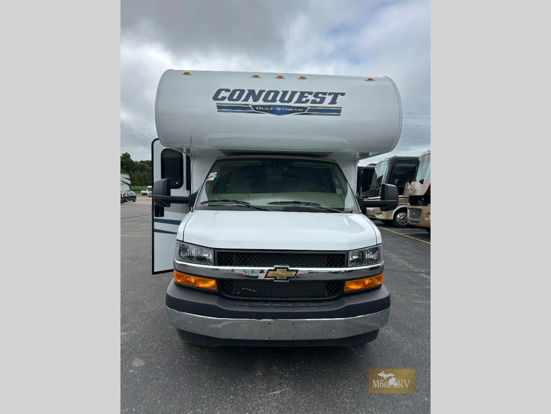 2026 Gulf Stream RV Conquest 6220LE - Photo 2