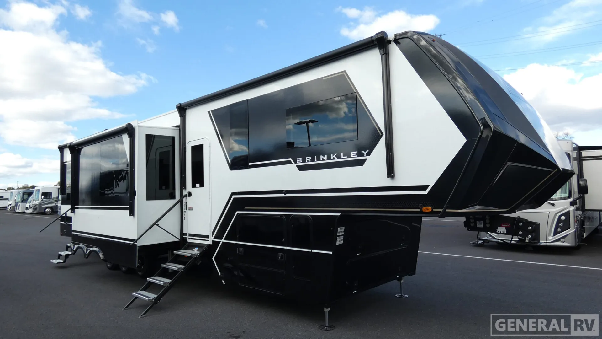 2026 Brinkley Model G 3950 - Photo 2
