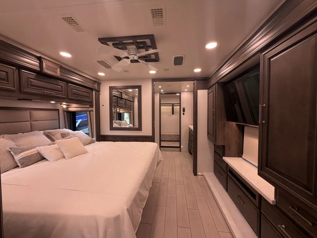 2026 Entegra Coach Aspire 44D, Photos photo 8