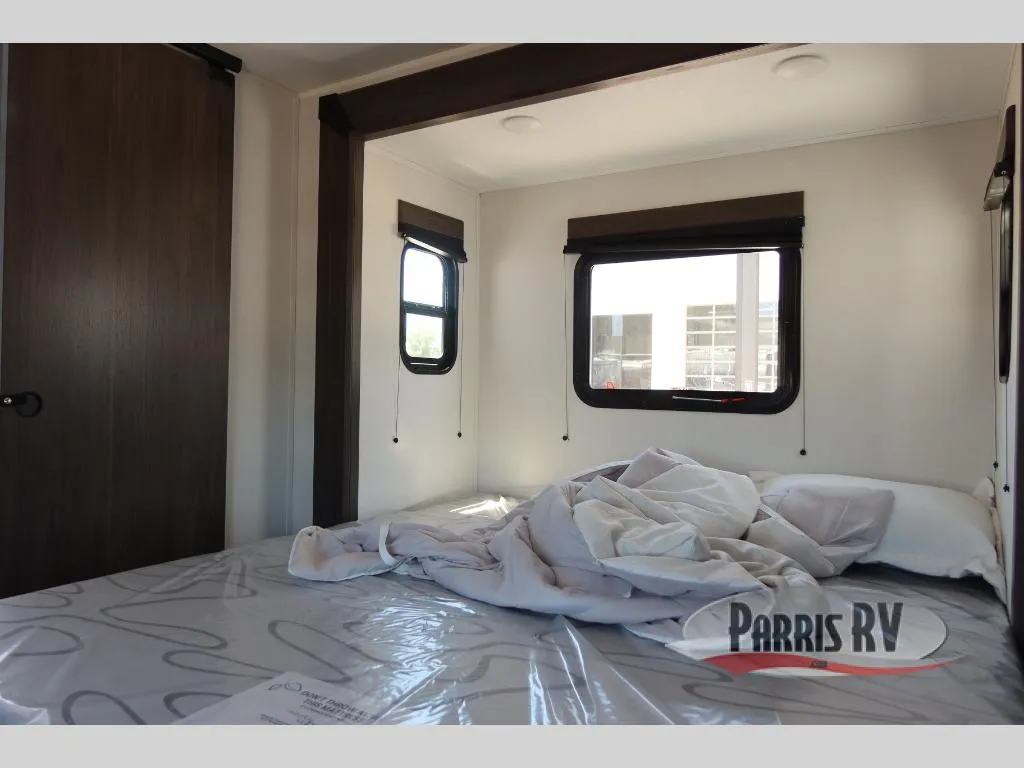 2027 Forest River RV Cherokee Alpha Wolf 25FKX - Photo 3