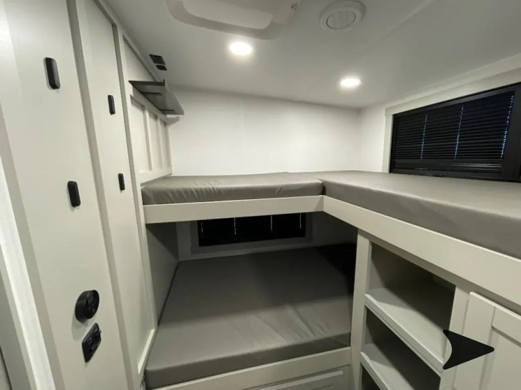 2026 Brinkley Model Z 2810, Photos photo 38