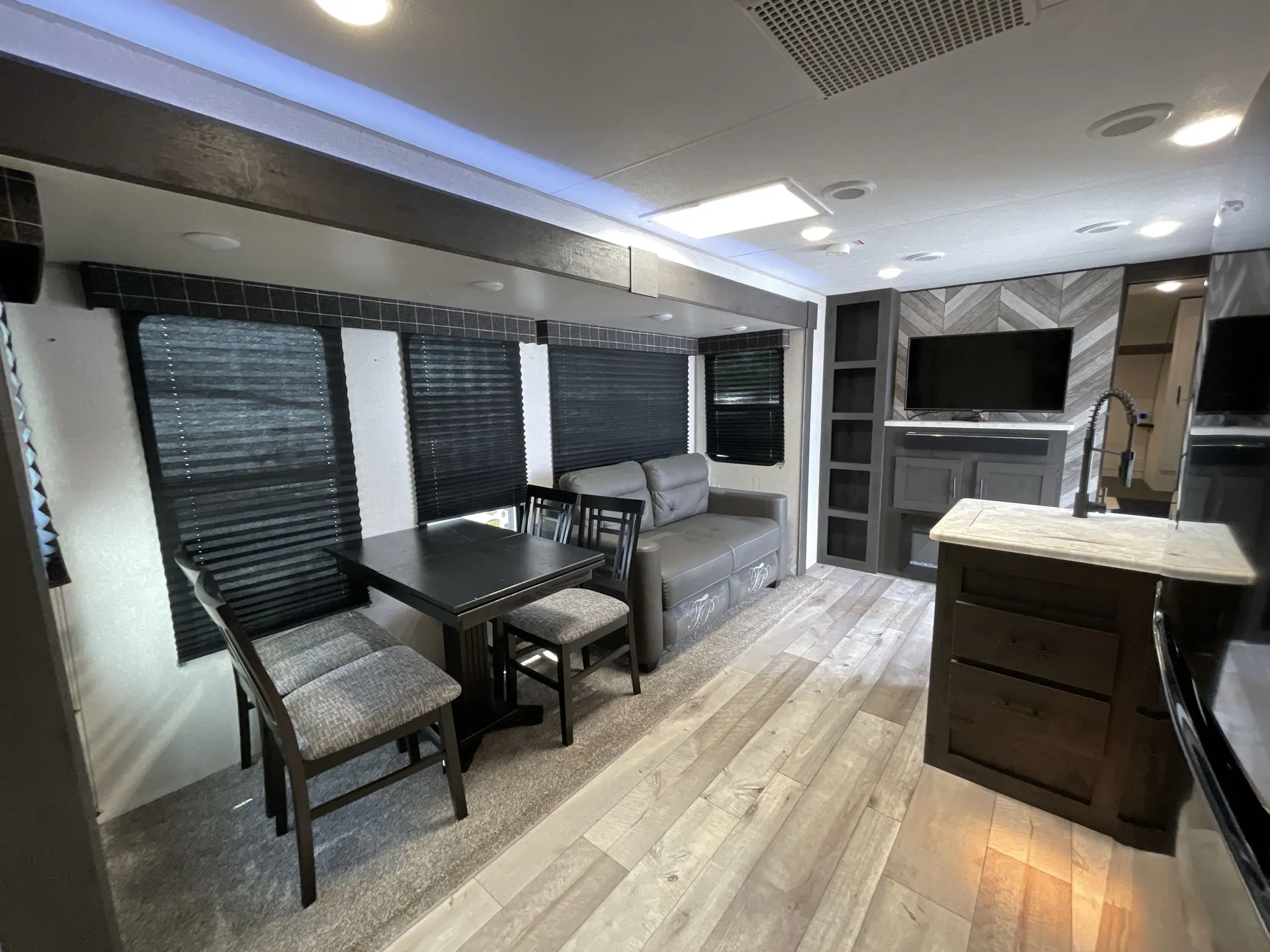 2022 K-Z Rv Sportsmen 362DB — living area main