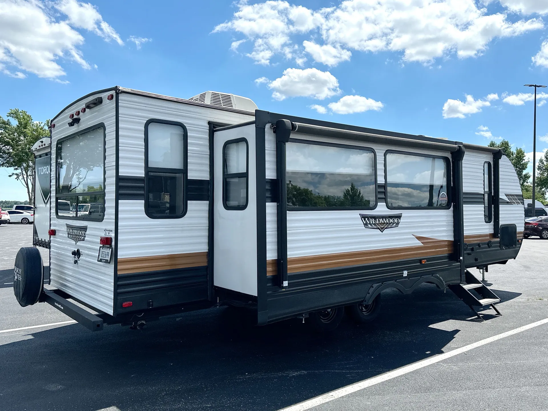 2023 Forest River Wildwood 27RE — campside