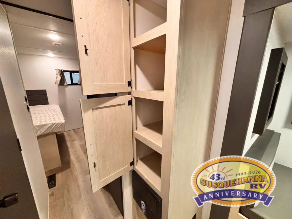 2026 Shasta RVs i-5 Edition 532BEDS, Photos photo 12