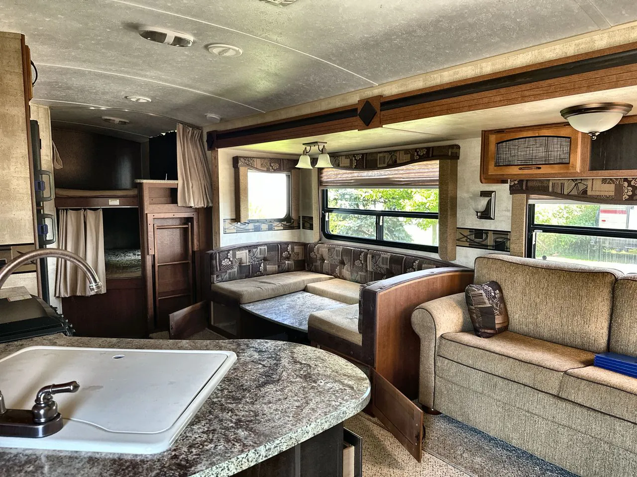 2013 Keystone Springdale 282BH - Photo 4