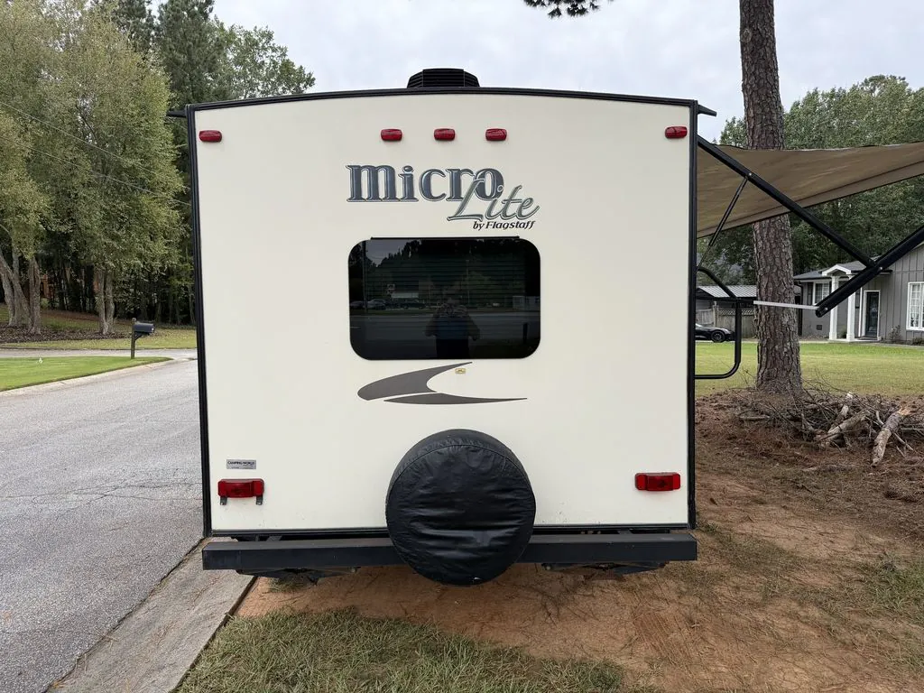 2016 Forest River Flagstaff Micro Lite 25KS — Photo 6