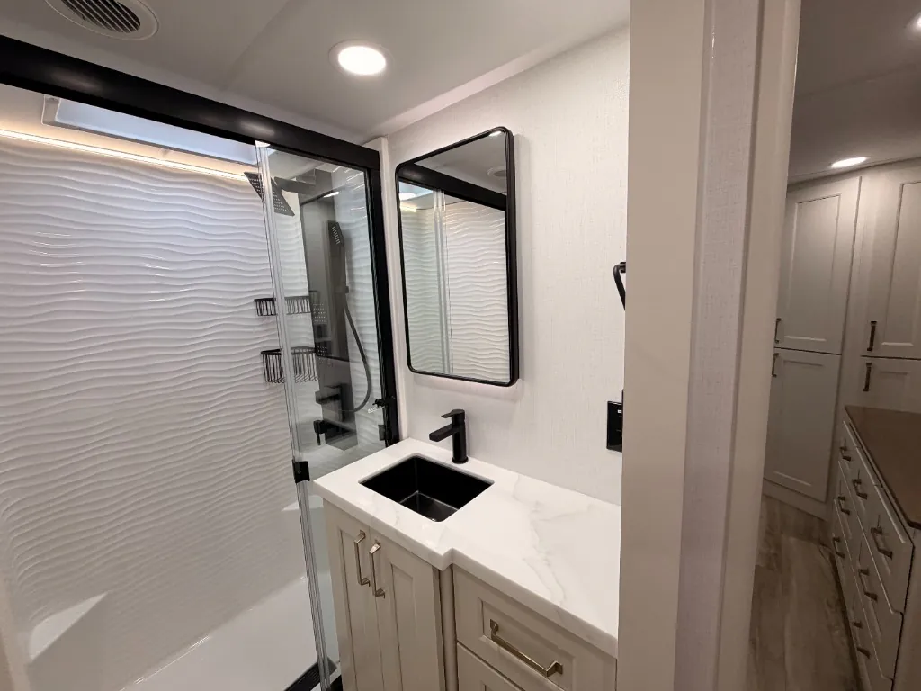 2027 Brinkley Model G 3970, Photos photo 42