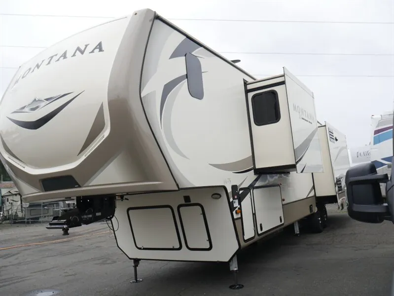 2019 Keystone Montana 3930FB - Photo 3