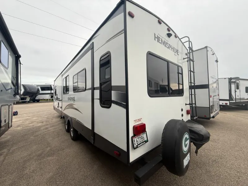 2018 Forest River Salem Hemisphere Lite 272RL — Photo 5