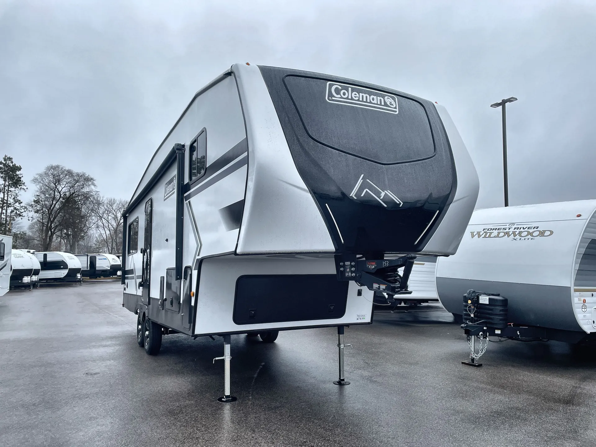 2026 Keystone Coleman Legacy 2400REX - Photo 2