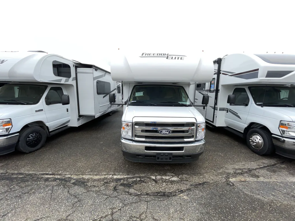 2027 Thor Motor Coach Freedom Elite 31FE, Photos photo 4