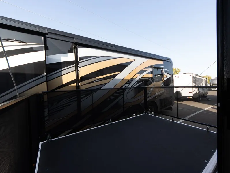 2025 Jayco Seismic Luxury Series 4113, Exterior photo 4