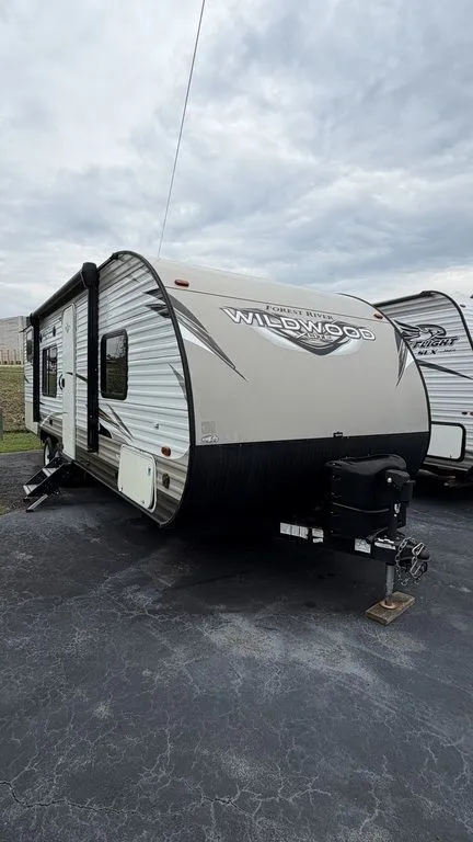 2018 Coachmen Catalina Trailblazer 26TH - Photo 3