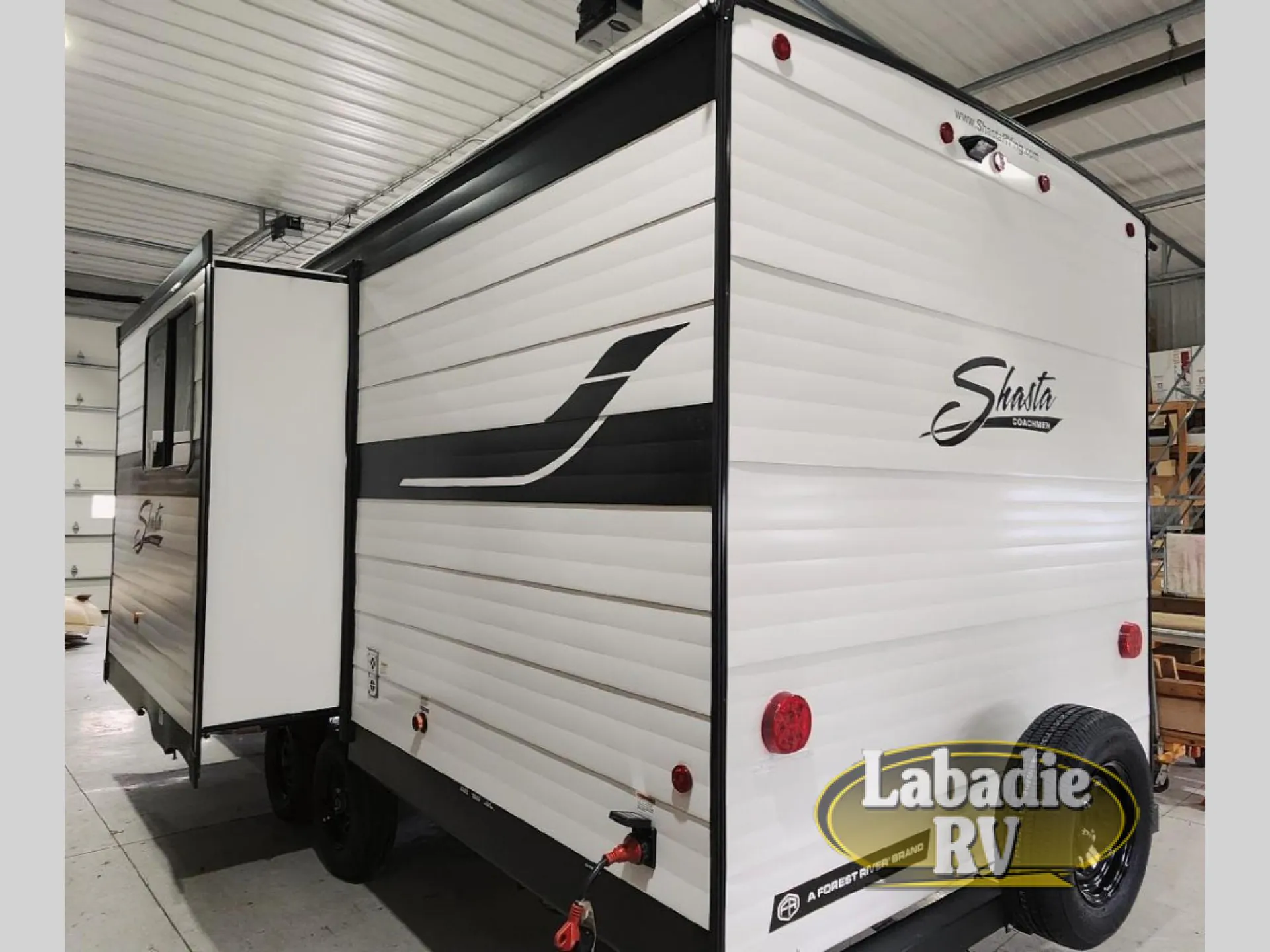 2026 Shasta RVs i-5 Edition 525RS - Photo 4