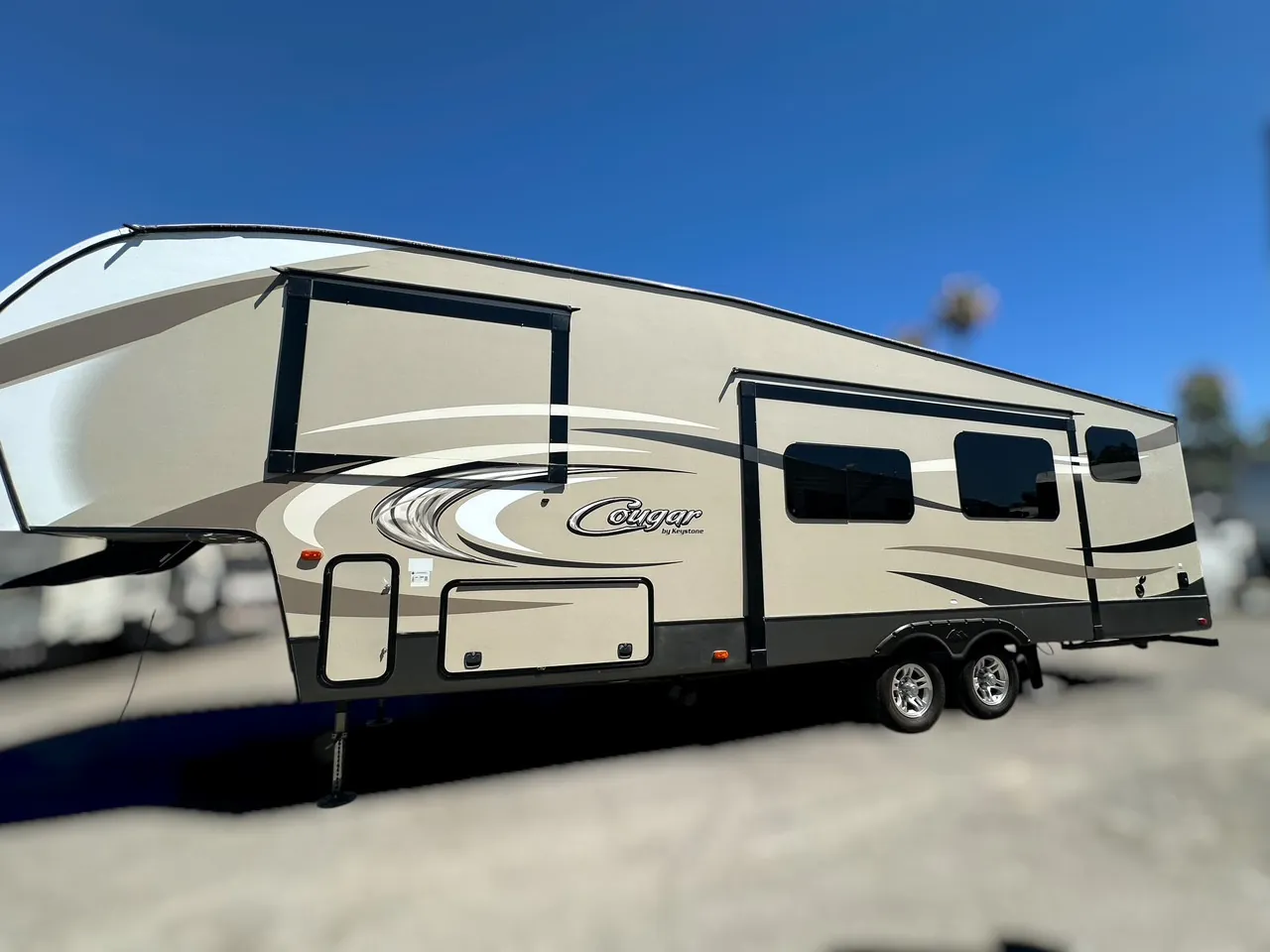 2017 Keystone Cougar Half-Ton 284RDBWE - Photo 4
