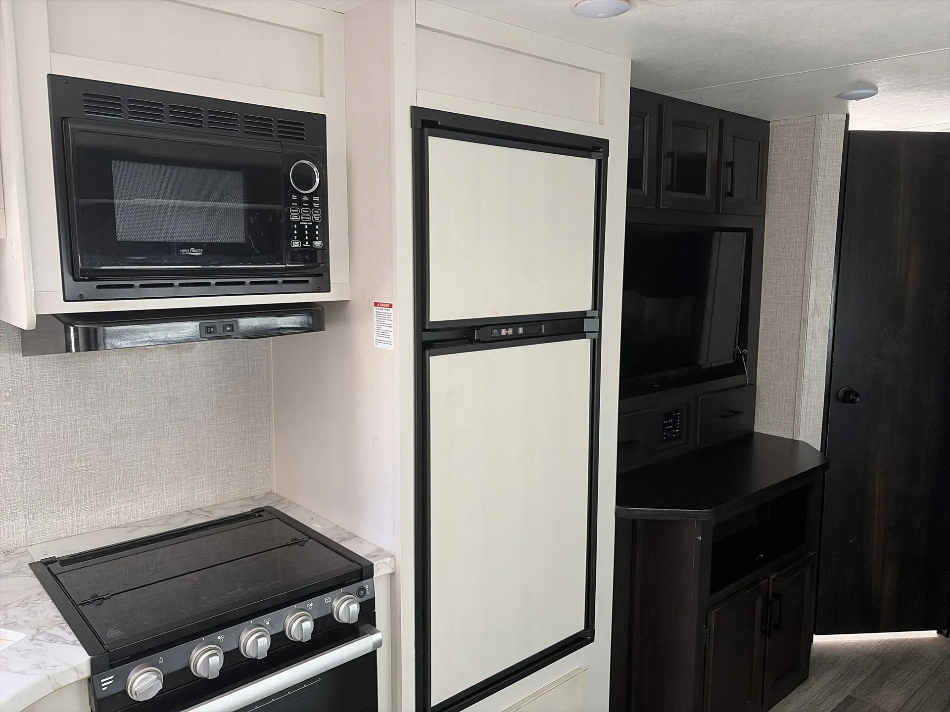 2023 Jayco Jay Flight 280BHK — living area main