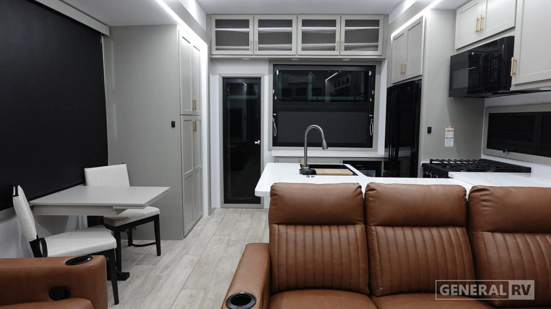 2027 Axiom Imperium I3800 - Photo 3
