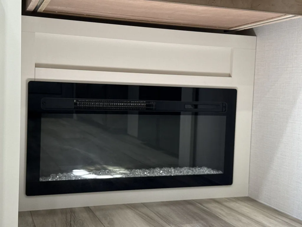 2027 Brinkley Model Z 2680, Photos photo 10