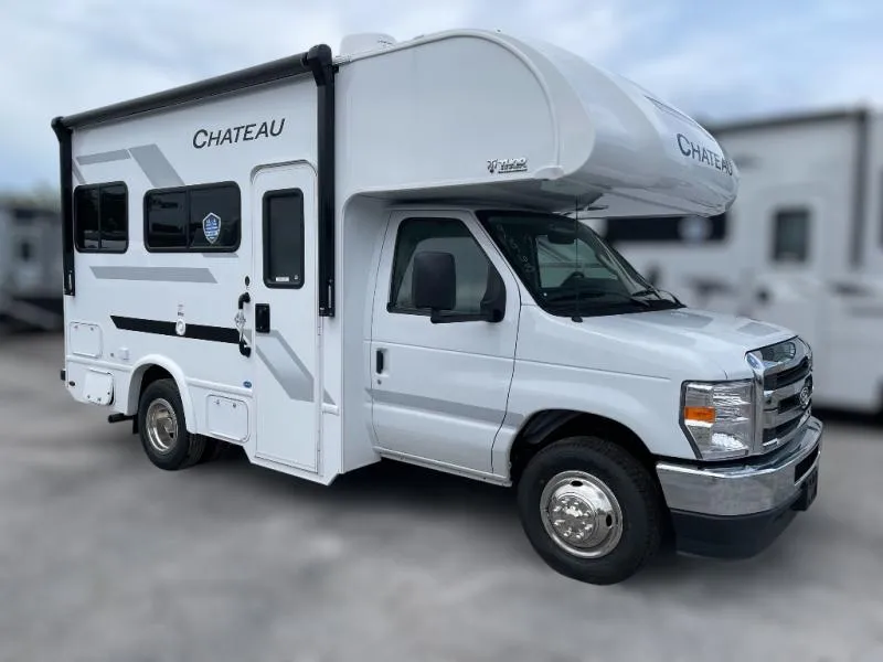 2026 Thor Motor Coach Chateau 19Z - Photo 2