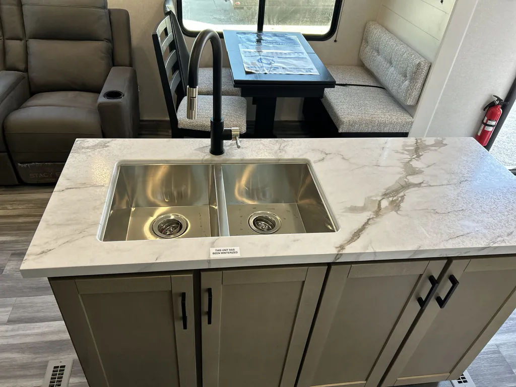 2026 Jayco Jay Flight Bungalow 401FLTS DS, Photos photo 22