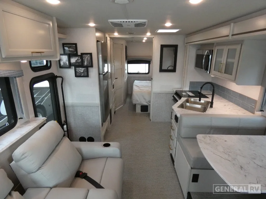 2026 Fleetwood Flair 28A - Photo 3