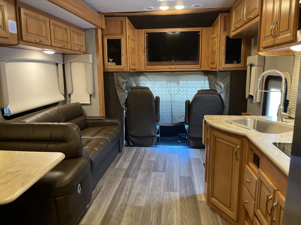 2019 nexus rv Ghost 36DS, Photos photo 3