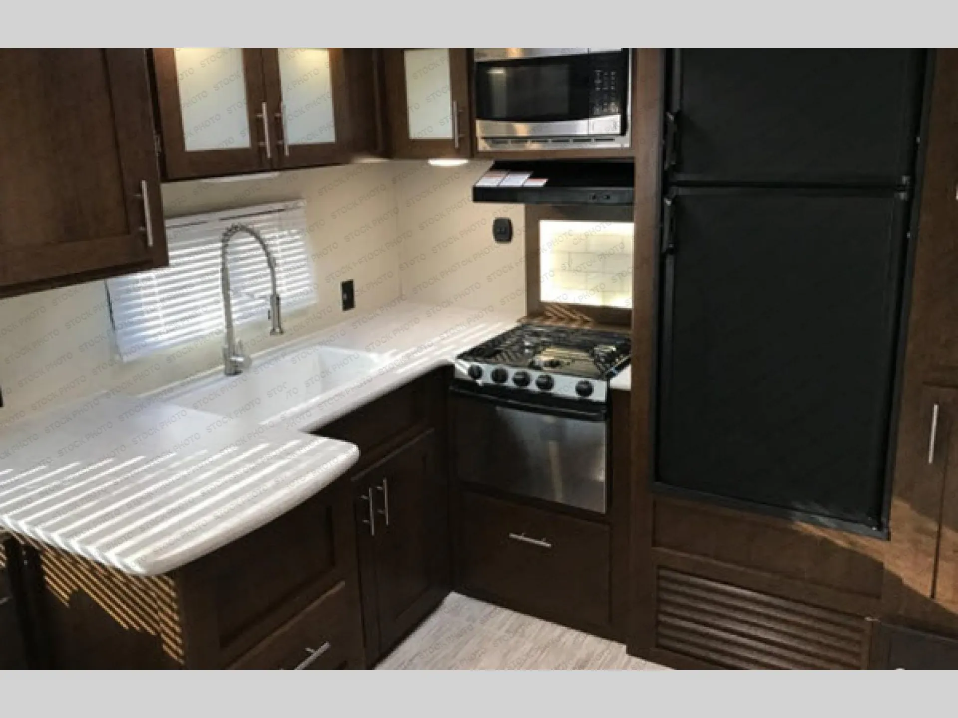 2018 Prime Time Avenger 27RKS - Photo 4