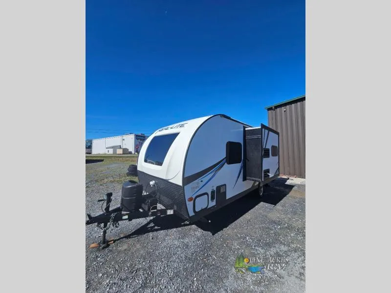 2019 Palomino Real-Lite Mini Used    RL-182 (Hampton, NB) - Photo 2