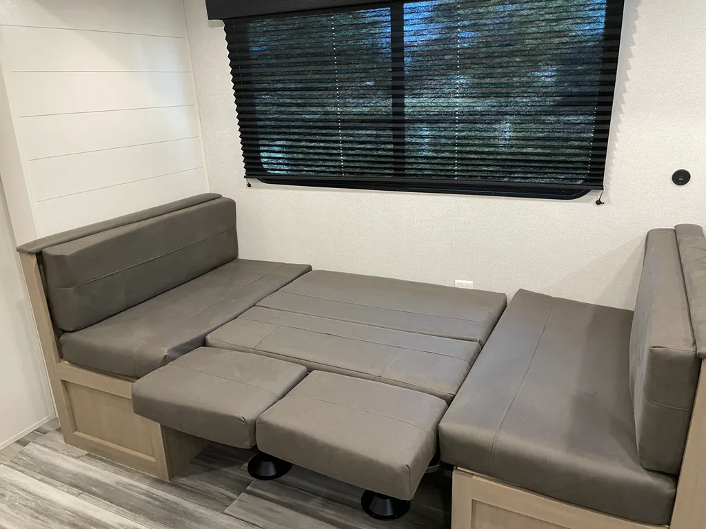 2026 Jayco Jay Flight SLX 321BDS, Photos photo 14