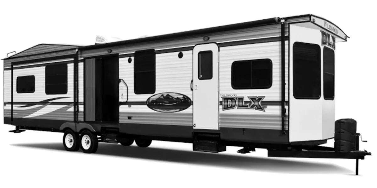 2015 Forest River Wildwood DLX 402QBQ - Photo 2