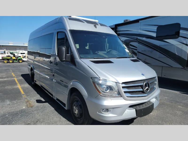 2016 Roadtrek Adventurous Used    RS - Main photo