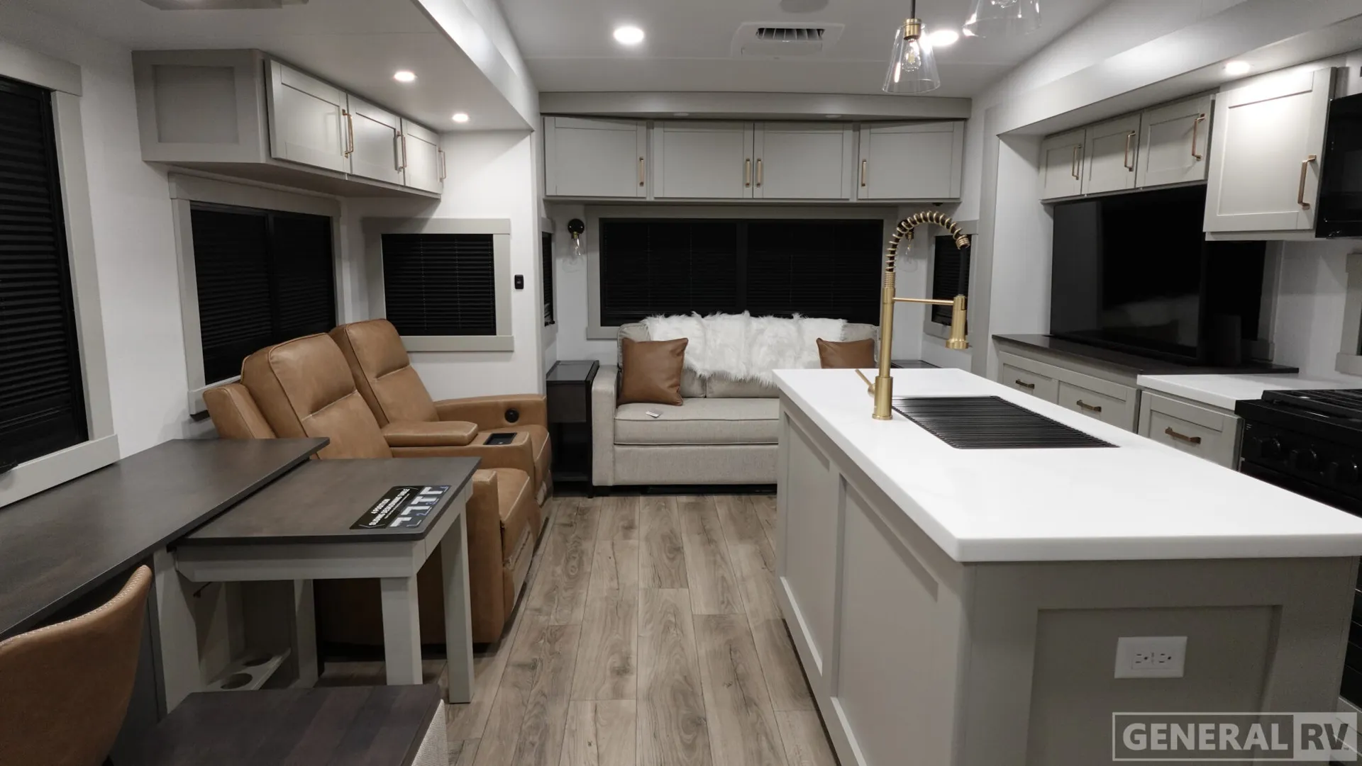 2026 Brinkley Model Z 3100 - Photo 3
