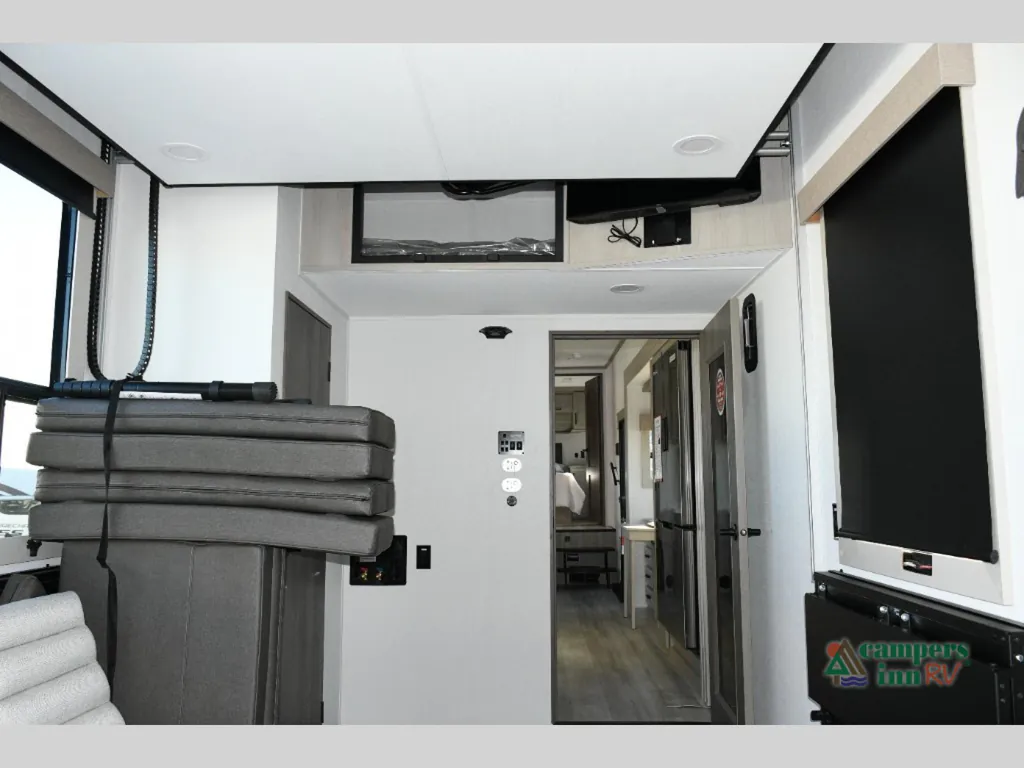 2026 Grand Design Momentum 392M, Photos photo 25